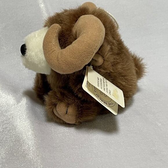 Cushy Critter Collection "Boulder" the Big Horn Sheep, NWT - Picture 4 of 12